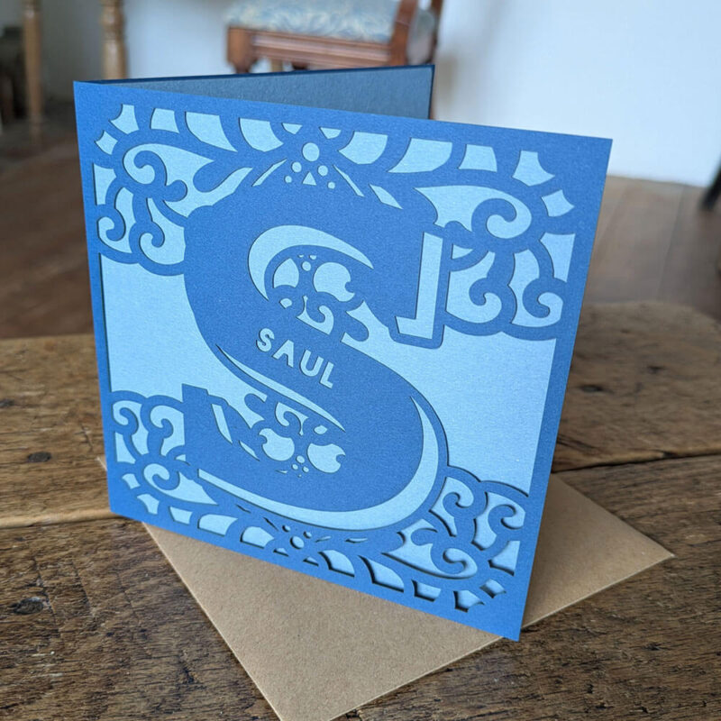 Personalised motif greetings card with initial and name - Image 3